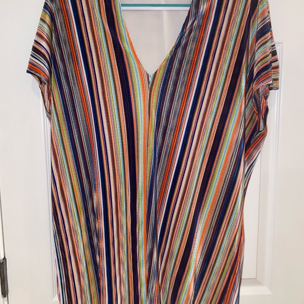 V-neck dress